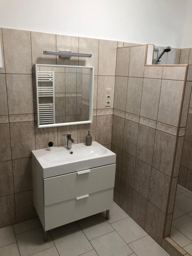 Helium Apartman Хевиз Экстерьер фото